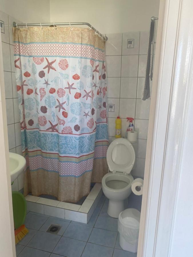 Lorentzia Room Batsíon Exterior foto